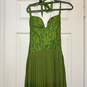 Elegant Green Lace Dress
